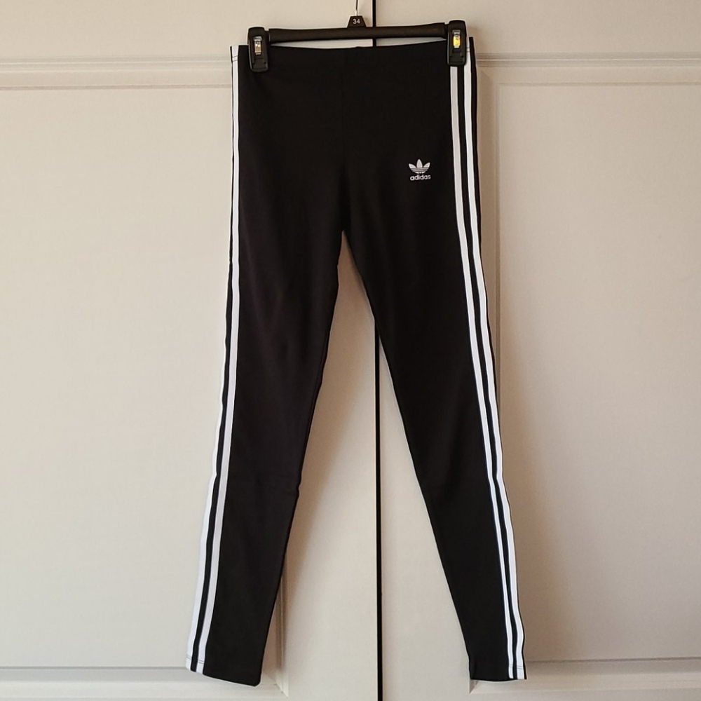 Host Pick🖤Adidas leggings🖤 Girl's LG, Women's SM